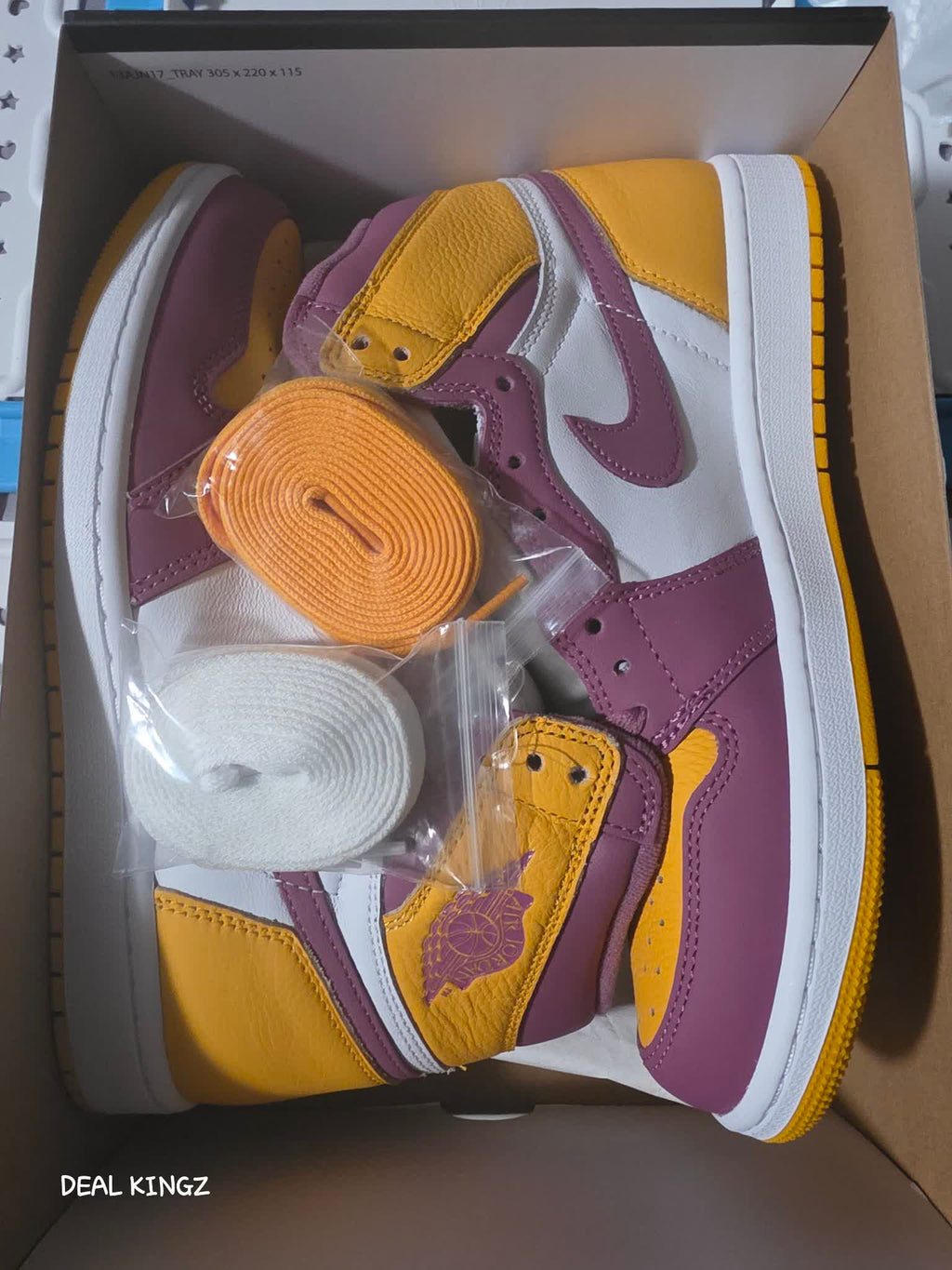 Air Jordan 1 Retro High OG Brotherhood (555088-706) Men's 9 — New
