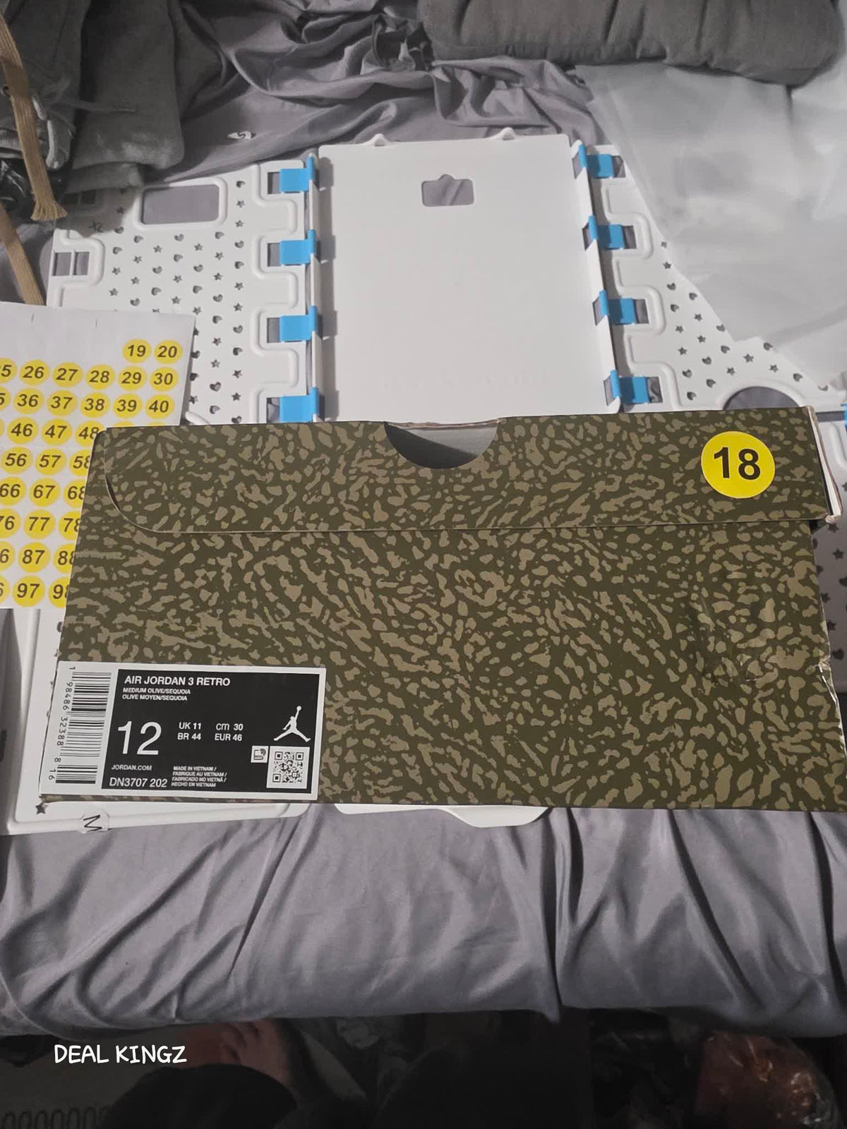 Jordan 3 Retro Medium Olive Men's 12 New Yellow #18
