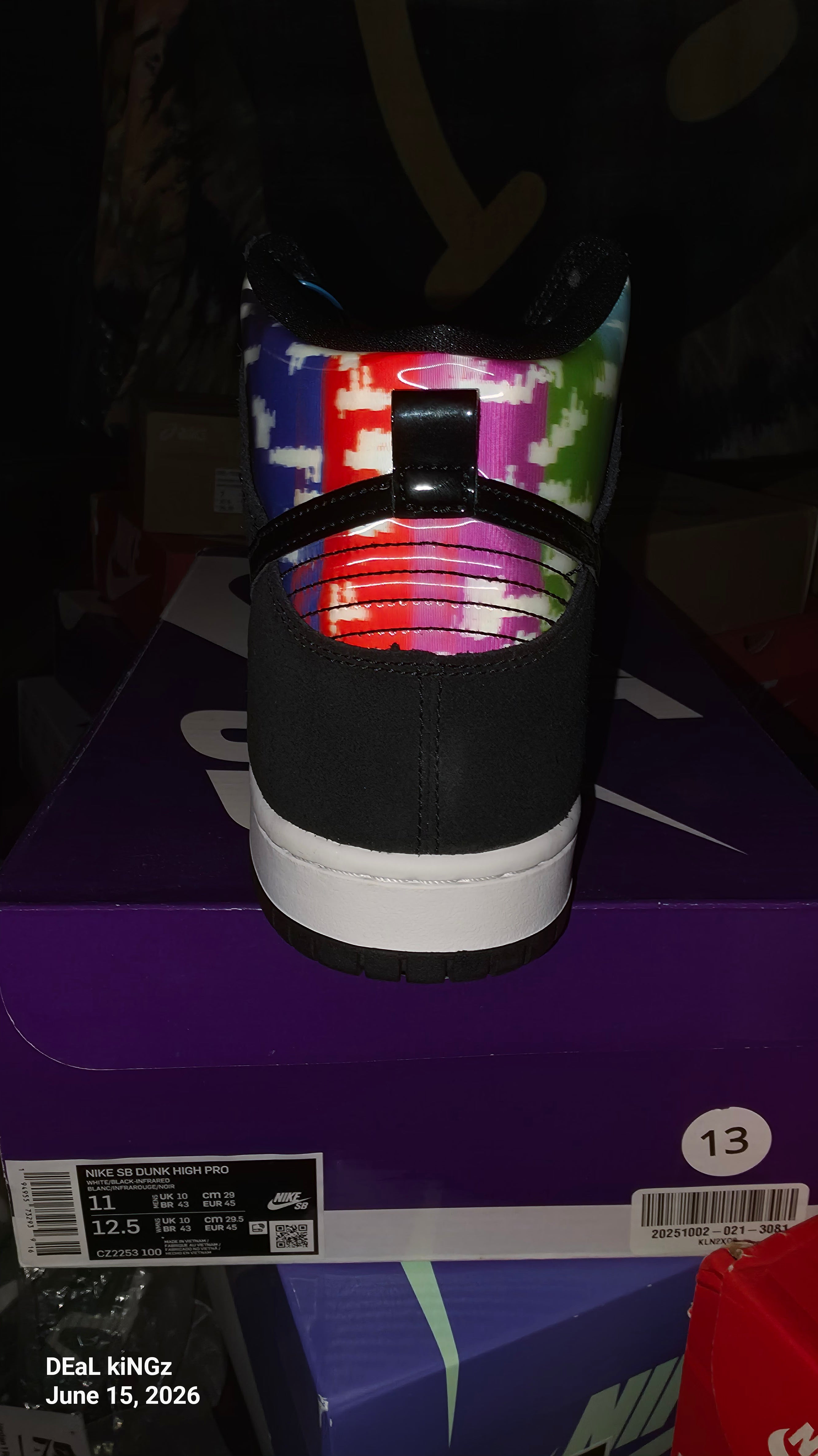 2021 Nike Dunk High SB 'TV Signal'
Brand New AUTHENTICATED BY EBAY