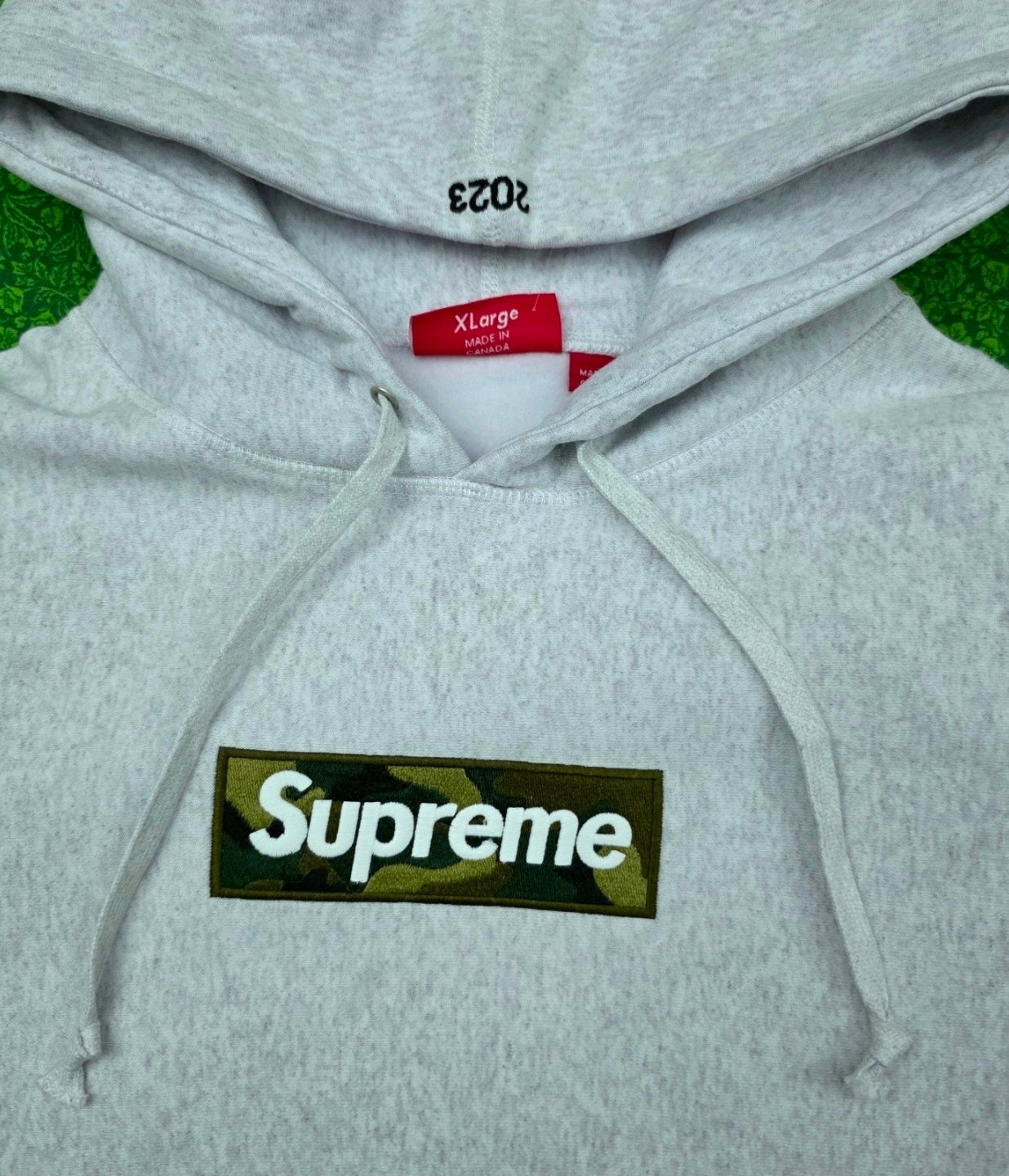 Supreme Box Logo Hooded Sweatshirt in Ash Grey from the Fall/Winter 2023 collection.BRAND NEW 💯% AUTHENTIC