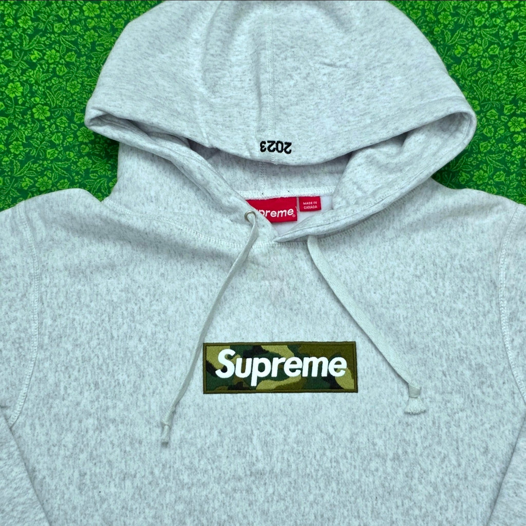 Supreme Box Logo Hooded Sweatshirt in Ash Grey from the Fall/Winter 2023 collection.BRAND NEW 💯% AUTHENTIC