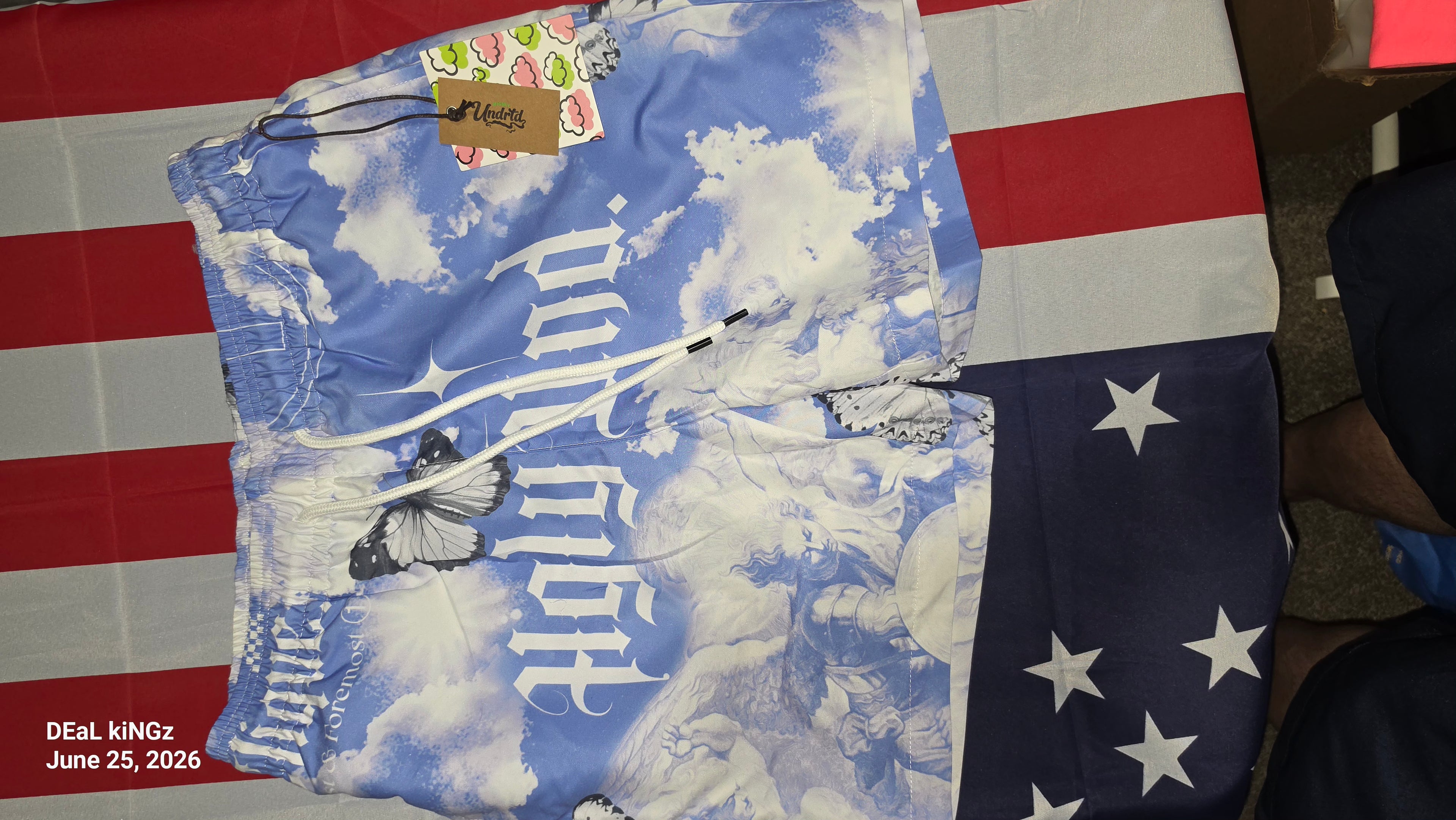 UNDRTD SWIM TRUNKS SIZE - SMALL MENS