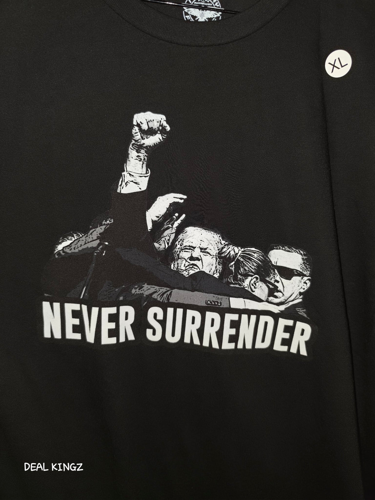Trump Never Surrender Graphic Tee Black XL